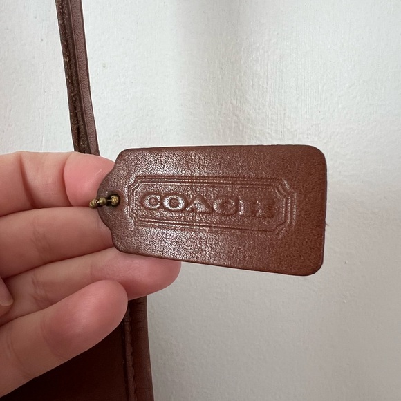 Vintage Coach 9930 British Tan Turnlock Crossbody Bag – USA Made - Picture 9 of 17